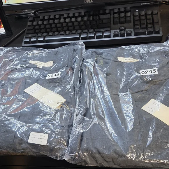 NWT Bluevelvet Charcoal Medium Women's Jumpsuit PTP 22 - Inseam 29 - Picture 7 of 8